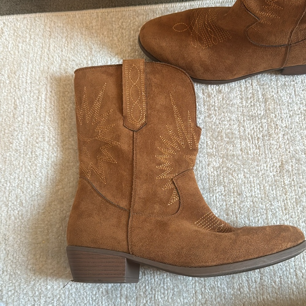 Brown Cowgirl boots